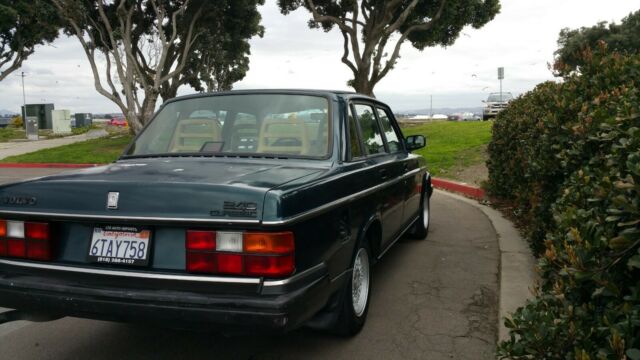 1993 volvo 240 classic/ car#972/1600 made world wide