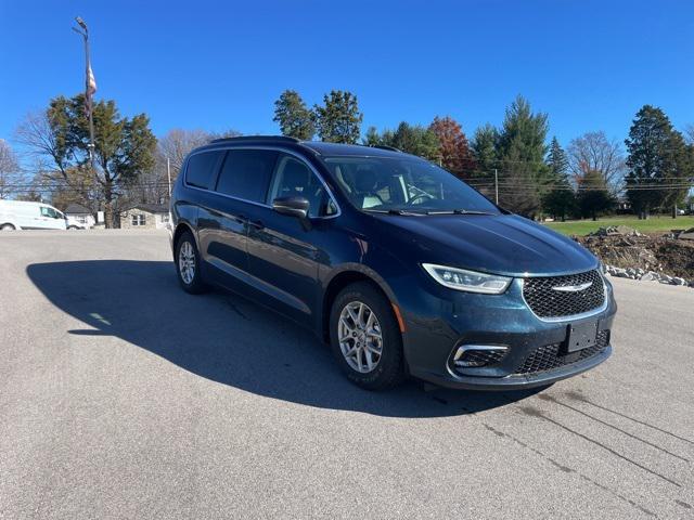2022 chrysler pacifica touring l