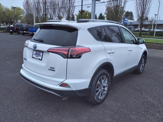 2017 toyota rav4 hybrid xle in vancouver, washington