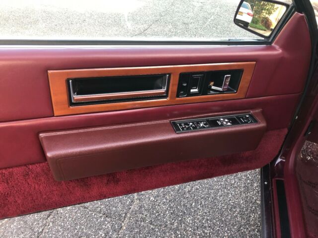 1989 looks like it just came off the assembly line .. brand new condition
