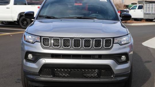 2024 Jeep se