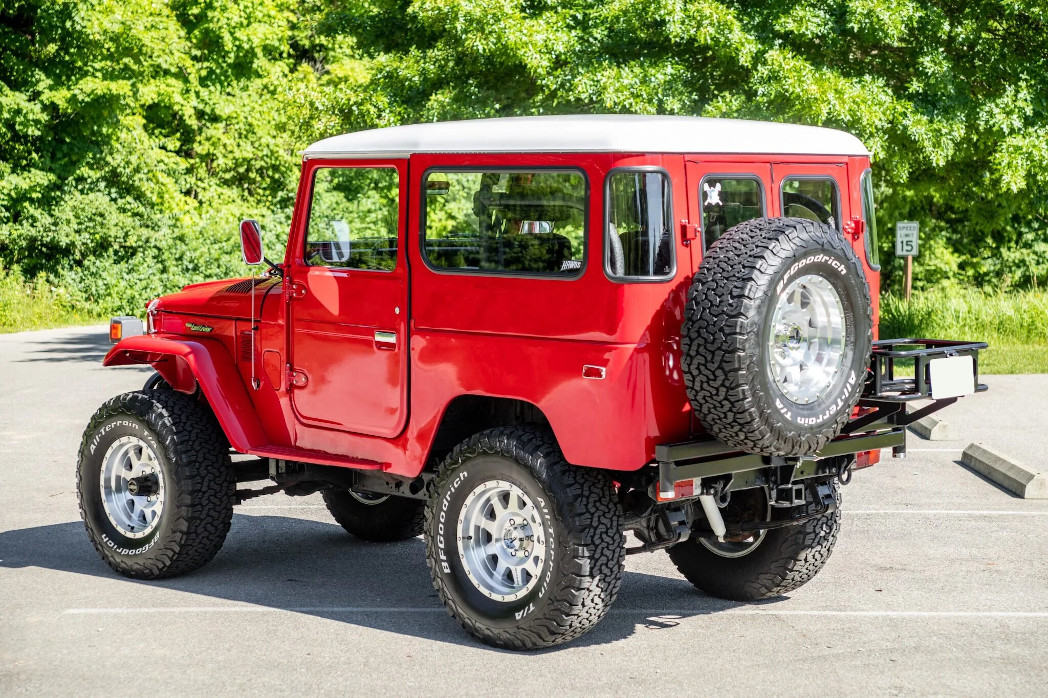 toyota land cruiser fj40