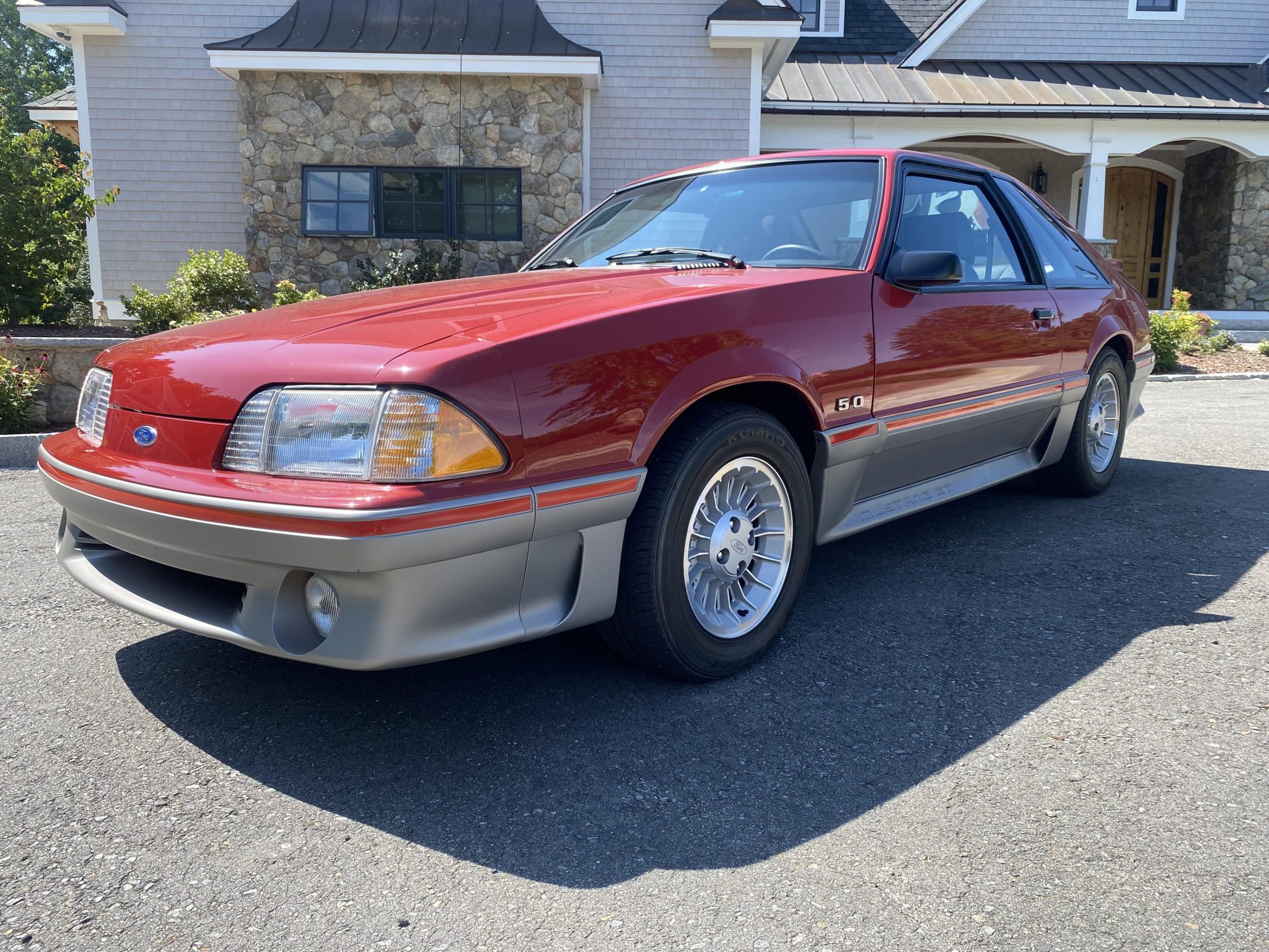 1988 ford mustang gt 5-speed