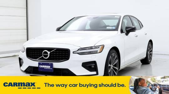 2022 Volvo S60