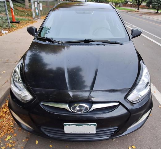 2012 hyundai accent se