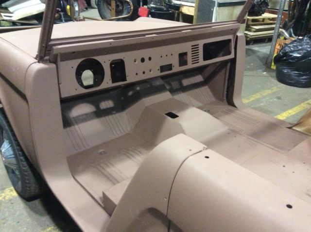 early ford bronco project! complete body on rolling chassis. 1966-1977 look!