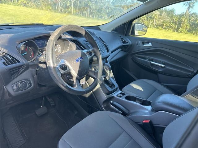 2015 ford escape se