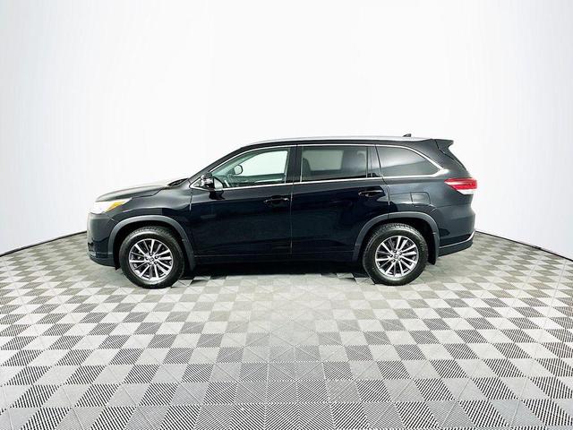 2018 toyota highlander se