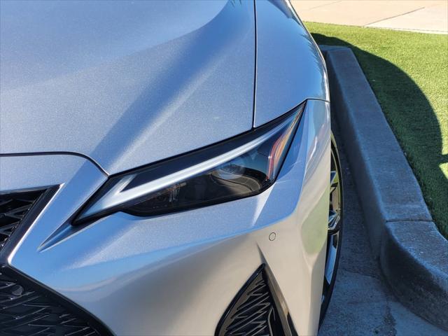 2023 lexus is 350 base