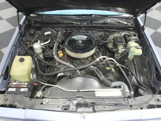 great entry-level modern classic, 305 v8, 200r4, pwr frnt discs, pwr steer a/c!!