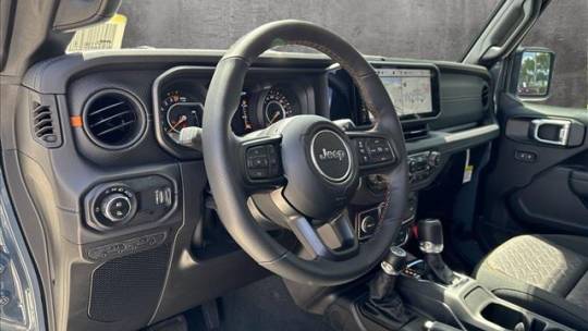 2024 Jeep Gladiator