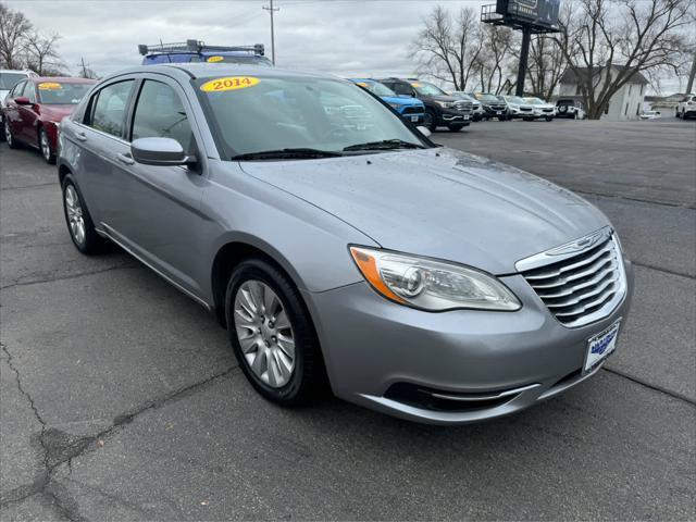 2014 chrysler 200 lx