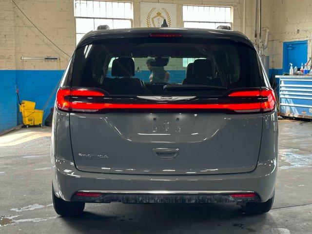 2022 chrysler pacifica touring l