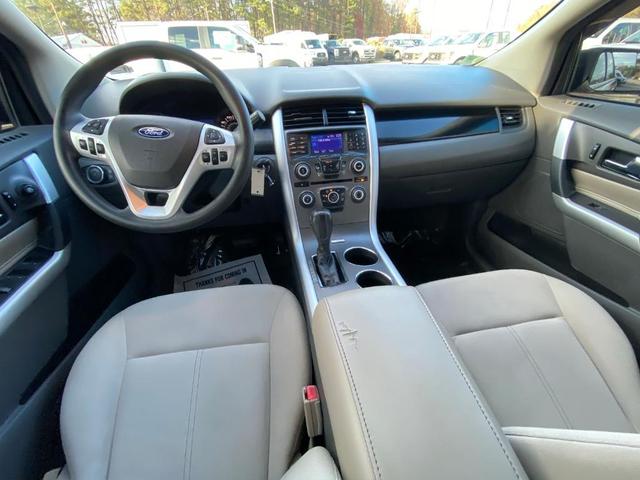 2013 ford edge se