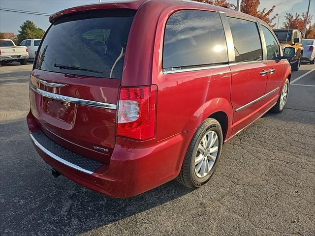 2016 chrysler town & country limited platinum