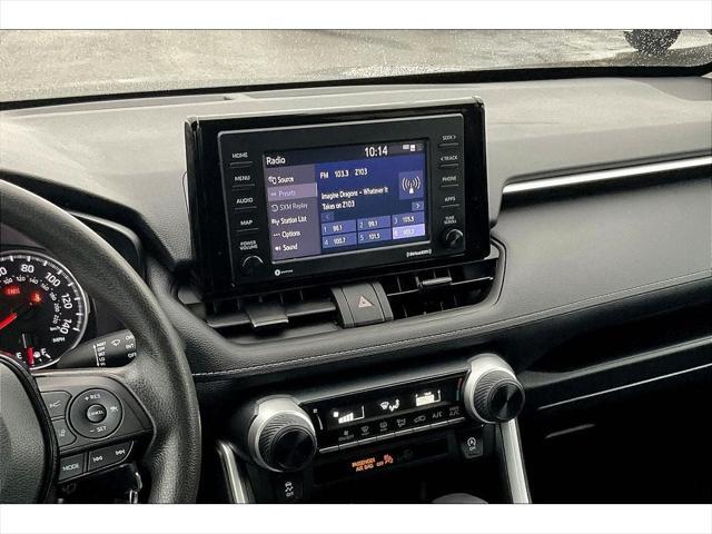 2021 toyota rav4 le