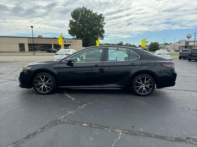 2023 toyota camry se