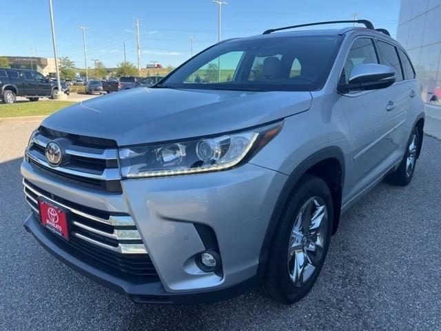 2019 toyota highlander limited