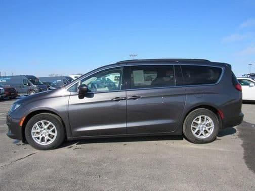 2021 chrysler voyager lxi in cedar valley, iowa