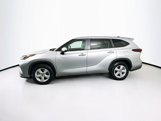2024 toyota highlander le