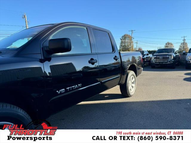 2012 nissan titan sv