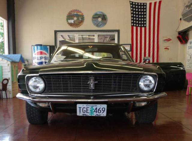 1970 ford mustang 2 door coupe, green