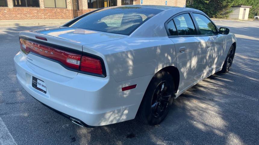 2014 dodge charger se