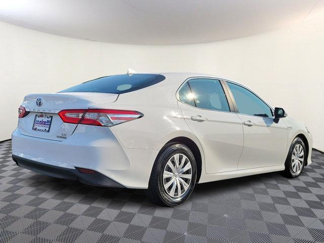 2020 toyota camry hybrid le