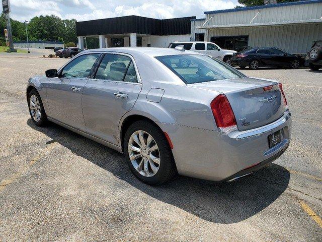 used 2018 chrysler 300 limited awd laurel, ms 39440 for sale in choctaw, mississippi