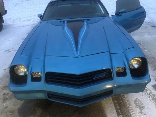 1980 z28 camaro, 350 4 speed, t tops,68,000 miles, new 350 hp 350 engine, new clut