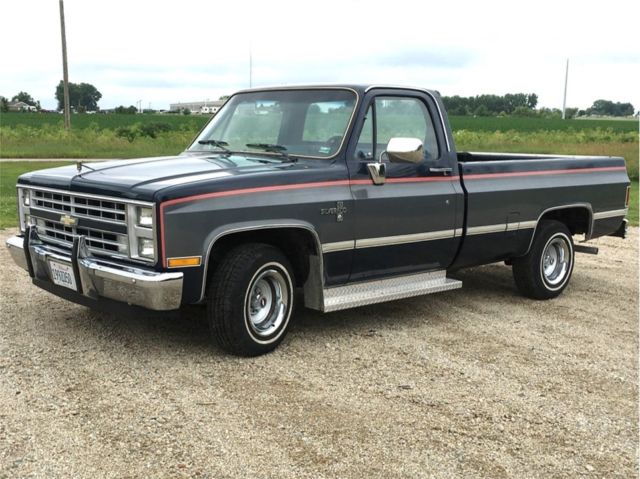 no rust, no accidents, automatic, 305 v8, c-10, long bed, classic, original