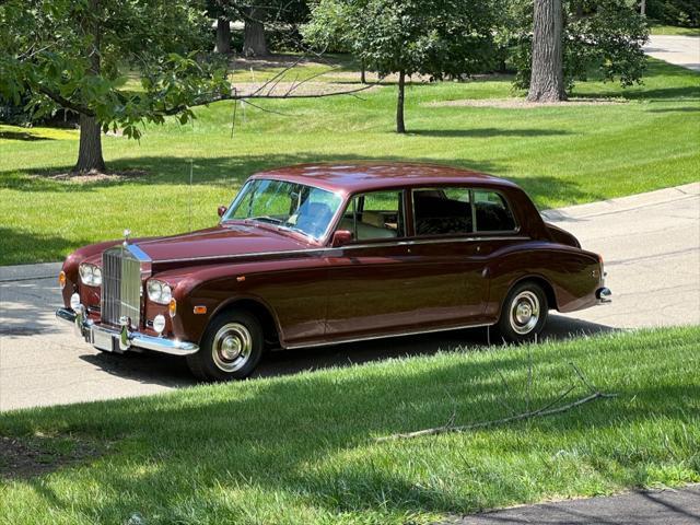 1976 rolls-royce phantom vi