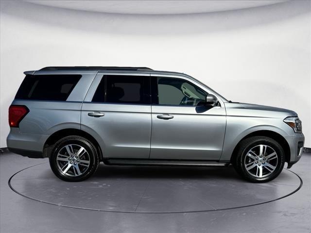 2024 ford expedition xlt