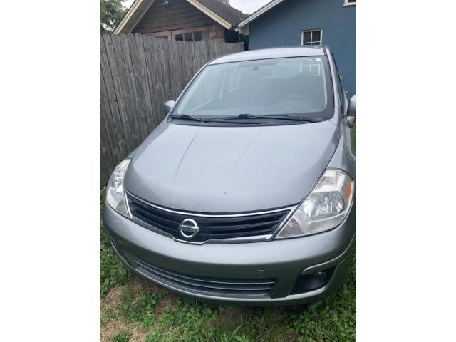2010 nissan versa 1.8 sl