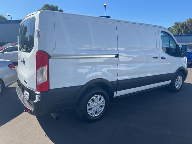 2020 ford transit-150 base