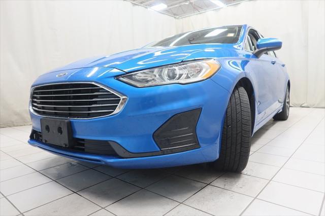 2020 ford fusion se