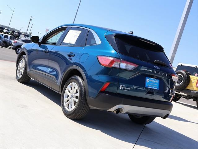 2020 ford escape se