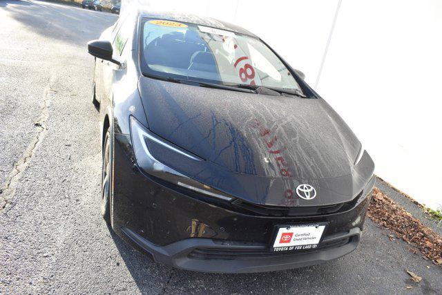 2023 toyota prius le