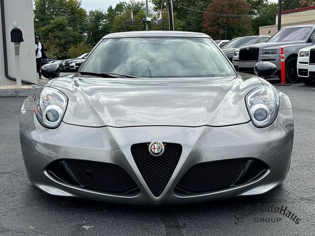 2016 alfa romeo 4c base