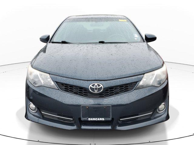 2012 toyota camry se