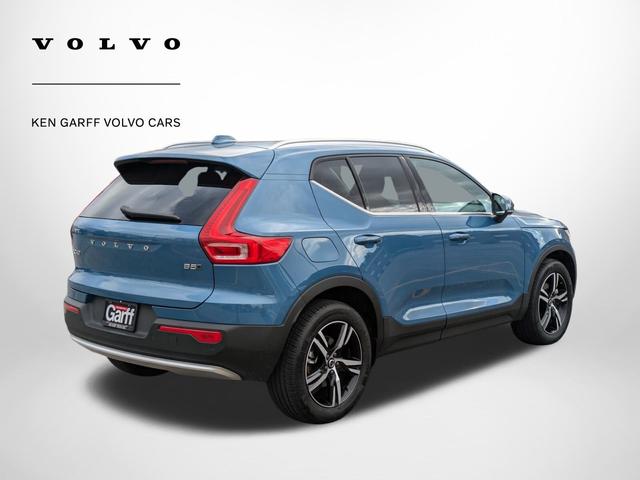 2024 volvo xc40 b5 core