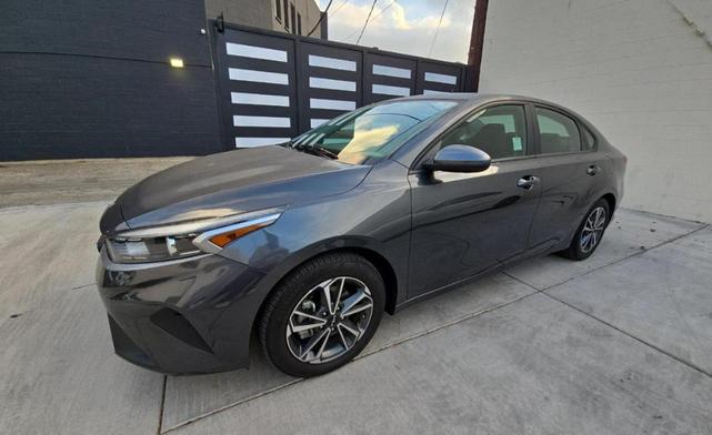 2022 kia forte lxs