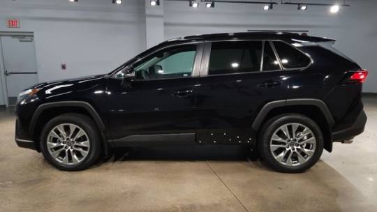 2022 toyota rav4 xle premium