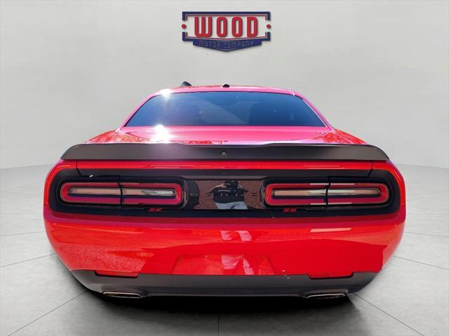2023 dodge challenger sxt