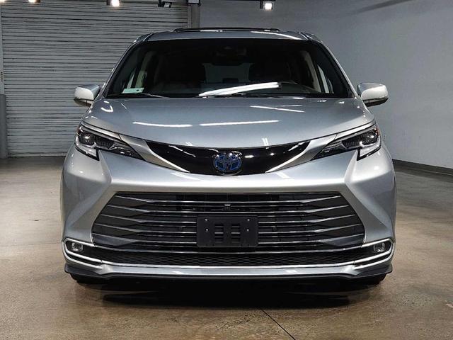 2021 toyota sienna platinum