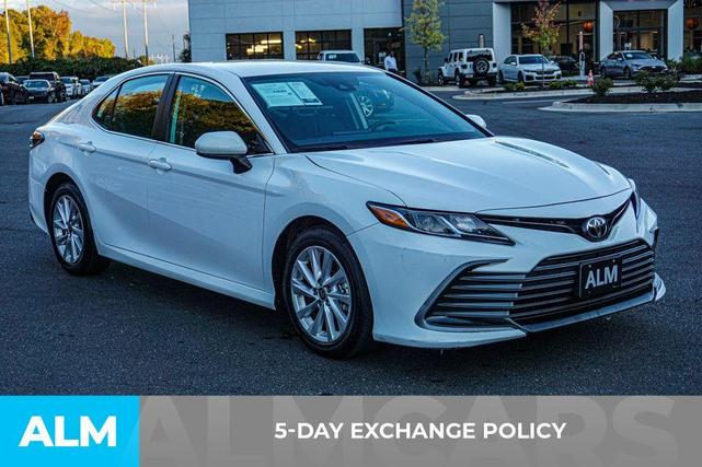 2024 toyota camry le