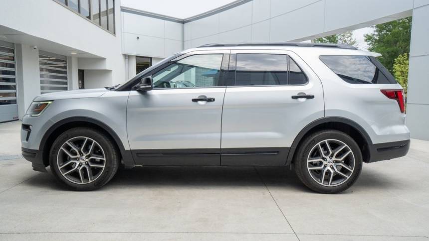 2019 ford explorer sport