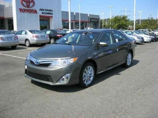 2014 toyota camry hybrid xle in alexandria, va
