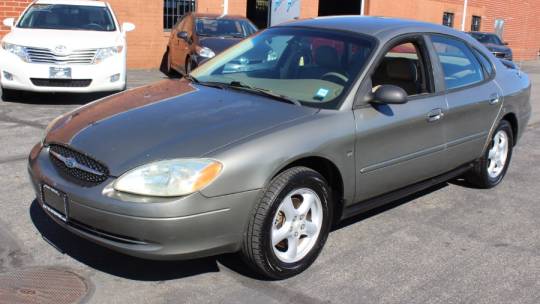 2003 Ford Taurus