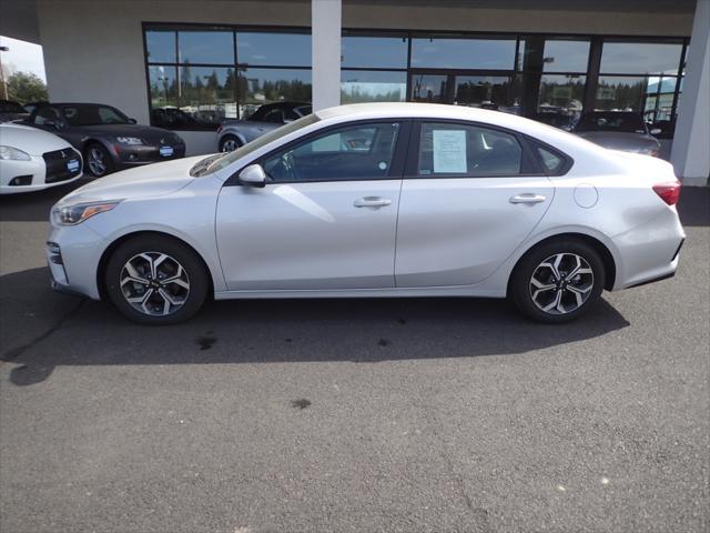 2021 kia forte lxs